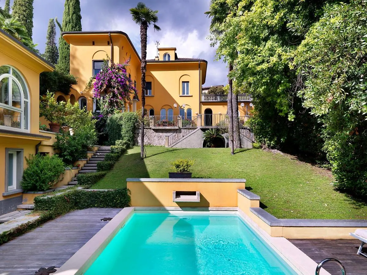Villa Anita In Luxury Resort Gardone Riviera Ferienhaus
